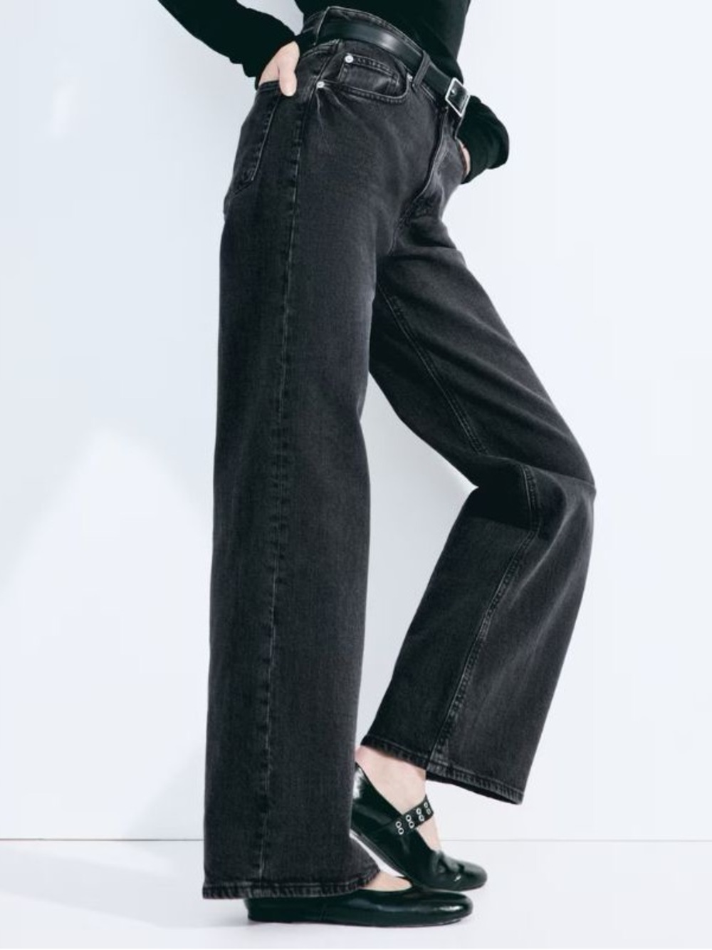 H&M Black Wide Leg Jeans - Flared Fit
